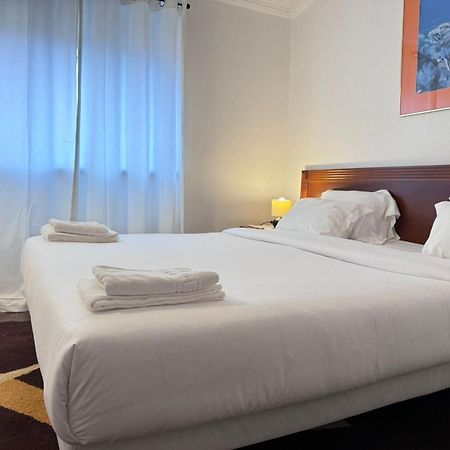 The Pearl - Cascais Guest House - City & Beach ภายนอก รูปภาพ